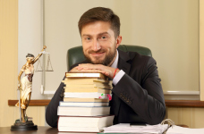 В Україні дослідили ефективність акредитації освітніх програм правників