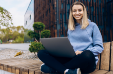 Уряд проведе експеримент із впровадження освітніх грантів