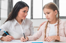 Шкільна психологія в Україні: чи є час зволікати?