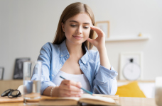 Розпочались вступні іспити в коледжах для вступників після 11 класу