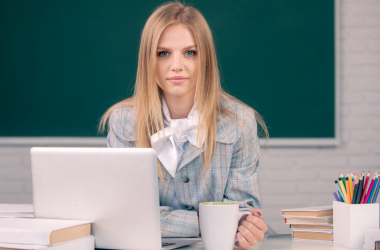 Учителі історії отримали листи-виклики для проходження сертифікації