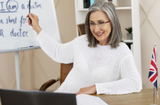 Сертифікацію педагогів у 2025 році поширять на вчителів англійської