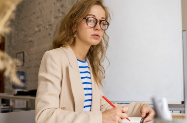 Профспілка закликала виплатити вчительську тисячу всім освітянам