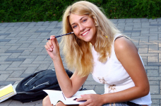 Шанс на якісну освіту та фінансову підтримку: як отримати стипендію в Словаччині