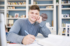 Скільки коштує навчання на спеціальності «Право»