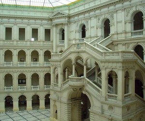 УКУ відкриває програму "Східних студій"