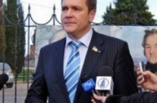 Ноу-хау від Колесніченка - російсько-українські "навчальні комбінати"