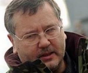 Гриценко назвав маразмом постанову про платні послуги у вузах