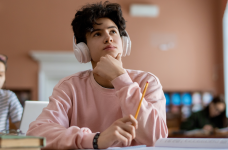 Майбутнім учасникам НМТ не варто відкладати реєстрацію на тестування