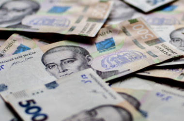 Заробітна плата в освітній сфері є однією з найнижчих в країні