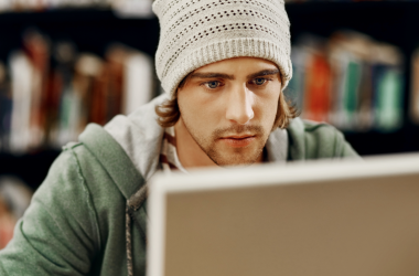 Аспіранти складатимуть залік з української та іноземної мов