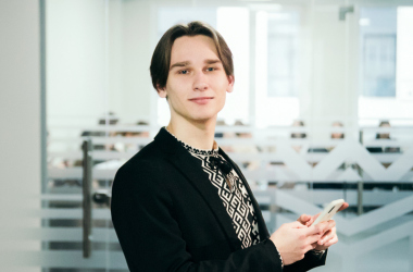 Приватний vs державний: диплом якого вишу відкриває двері до успіху?