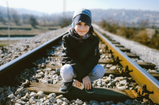 Небезпека зачепінгу: як уберегти дитину від травмування на залізниці