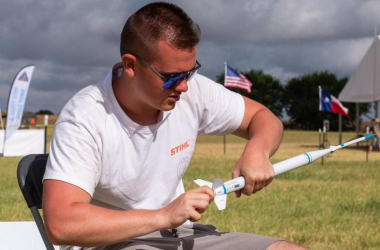 Українських школярів запрошують до участі у змаганнях з ракетомоделювання