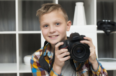 Чи варто припинити практику шкільних фото- і відеозвітів?