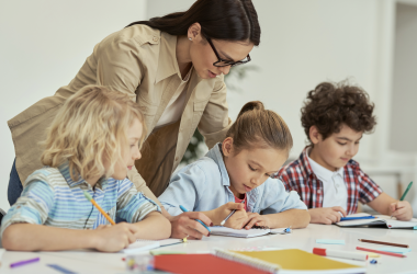 Уряд збільшив тарифні розряди для педагогів дошкільної освіти