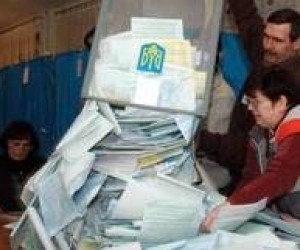 Міносвіти просять продовжити школярам канікули через вибори