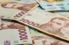 Заробітна плата освітян залишається однією з найнижчих в країні