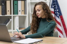 Опубліковані завдання та відповіді сертифікаційного тесту учителів англійської