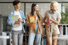 Найвищі середні бали учасники НМТ отримали з іноземних мов та біології