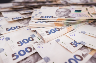 Уряду рекомендовано розробити нову модель оплати праці вчителів