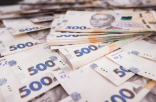 Уряду рекомендовано розробити нову модель оплати праці вчителів