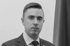 Просто «латати дірки» і скорочувати мережу вишів – «марна справа»