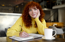 Вірусний радіодиктант: професійні та локальні варіанти текстів