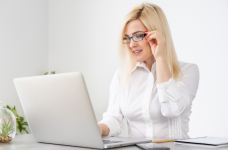 Кому Ви віддасте свої гроші на підвищення кваліфікації?