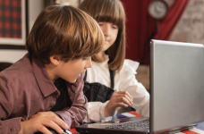 Як навчити дитину не боятися говорити англійською