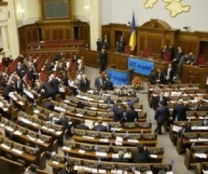 БЮТ зірвав виступ міністра освіти Табачника у Верховні Раді