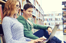 Суд скасував проведення заліку для аспірантів з української та іноземної мов