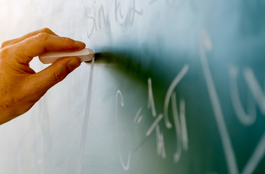 Уряд розподілив субвенцію для вчасної виплати зарплат учителям