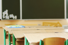 Держава не може утримувати таку кількість закладів освіти, – омбудсмен