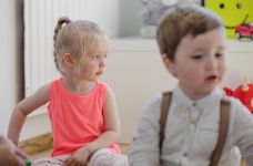 З 1 січня 2026 року посадові оклади педагогів у дитсадках зростуть на 30%