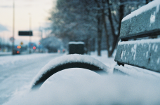Заклади освіти країни через погоду переходять на дистанційне навчання