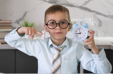 Вчимо дитину визначати час на годиннику