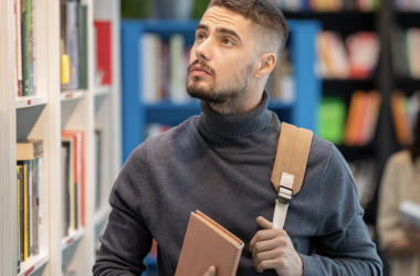 В Україні планують почати карати за академічну недоброчесність