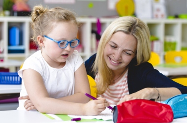 Розширено перелік педагогів у програмі «Гроші ходять за вчителем»