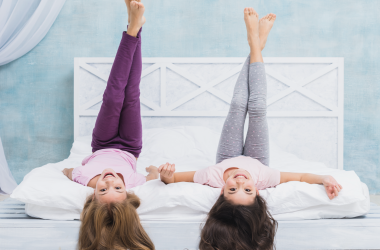 Що важливіше для навчання та розвитку: зручний стіл для творчості і правильне спальне місце