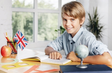 Які матеріали найбільше допомагають розширити словниковий запас англійської