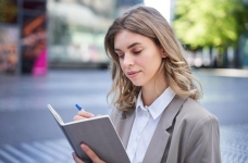 Підвищення до трьох мінімальних заробітних плат: можливе чи ні?