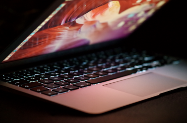 Як не переплатити за ноутбук для навчання: чи може MacBook Neo бути розумним компромісом серед Apple MacBook