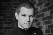 Чи дійсно освіта пробила дно, а вчитель опинився на лаві запасних?