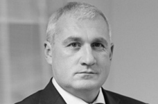 Освіта виглядає стабільною, бо тримається на поколіннях минулих років