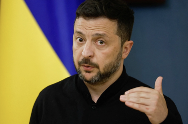 Зеленський пообіцяв учителям подальше зростання зарплат