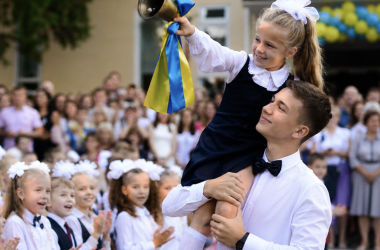 Батьки закликають заборонити шкільні лінійки на 1 Вересня